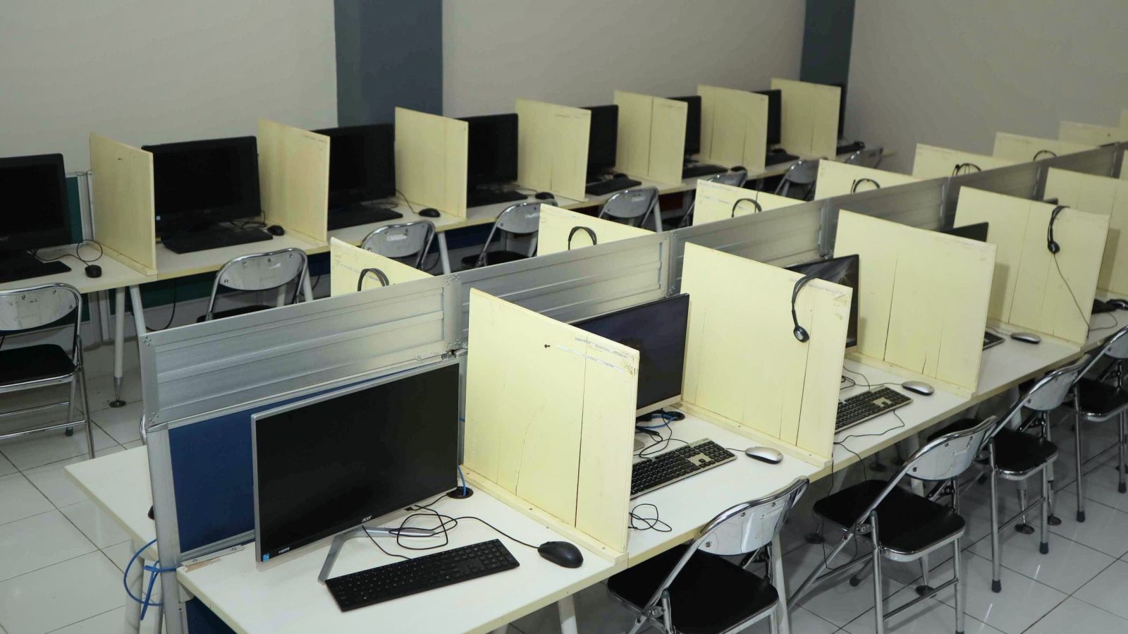 Menggali Potensi Digital: Lab Komputer Al Irsyad, Solusi Pendidikan Terdepan di Cilacap